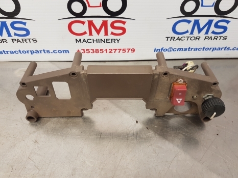 John Deere 6115m, 7330, 7520, 6195m Instrument Panel Bracket R110366, L175476 - Salpicadero para Tractor: foto 1 John Deere 6115m, 7330, 7520, 6195m Instrument Panel Bracket R110366, L175476 - Salpicadero para Tractor: foto 1