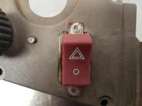 John Deere 6115m, 7330, 7520, 6195m Instrument Panel Bracket R110366, L175476 - Salpicadero para Tractor: foto 5 John Deere 6115m, 7330, 7520, 6195m Instrument Panel Bracket R110366, L175476 - Salpicadero para Tractor: foto 5