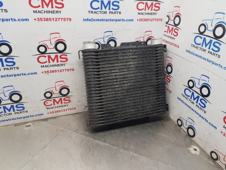 Kubota M5092 Intercooler - Sistema de admisión de aire: foto 1 Kubota M5092 Intercooler - Sistema de admisión de aire: foto 1