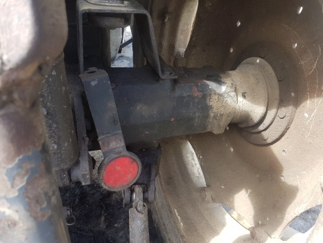 Lamborghini 1106 Engine, Front, Rear Axle, Transmission, Hydraulic And Lift Nut - Motor: foto 3 Lamborghini 1106 Engine, Front, Rear Axle, Transmission, Hydraulic And Lift Nut - Motor: foto 3