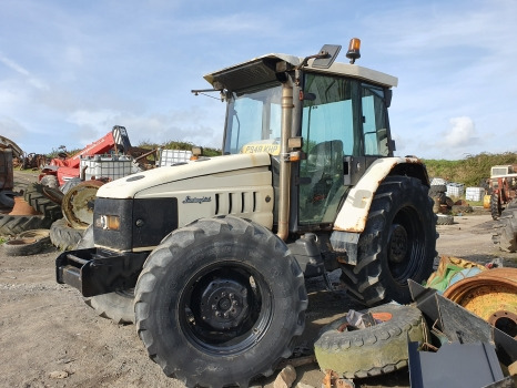 Lamborghini Premium 950 Engine, Cab, Transmission, Rear, Front Axle Parts Nut - Cabina: foto 3 Lamborghini Premium 950 Engine, Cab, Transmission, Rear, Front Axle Parts Nut - Cabina: foto 3