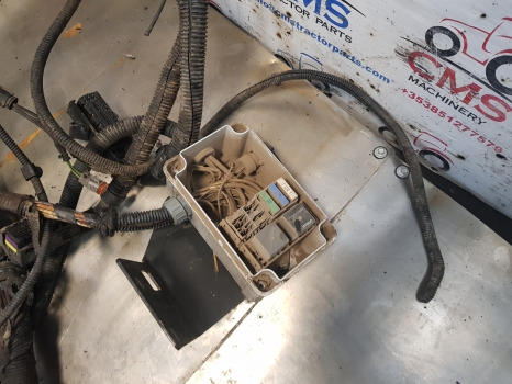 Manitou Mlt735-120 Lsu Wiring Loom Parts Engine Wiring Loom, Fuse Box - Cables/ Alambres: foto 2 Manitou Mlt735-120 Lsu Wiring Loom Parts Engine Wiring Loom, Fuse Box - Cables/ Alambres: foto 2