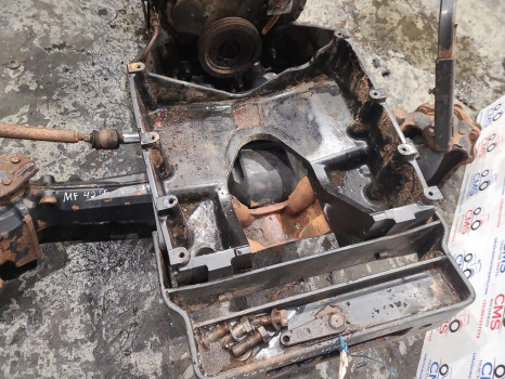 Massey Ferguson 4245, 4255, 4265 Front Axle Support Frame Bolster 3813154m91 - Suspensión: foto 2 Massey Ferguson 4245, 4255, 4265 Front Axle Support Frame Bolster 3813154m91 - Suspensión: foto 2