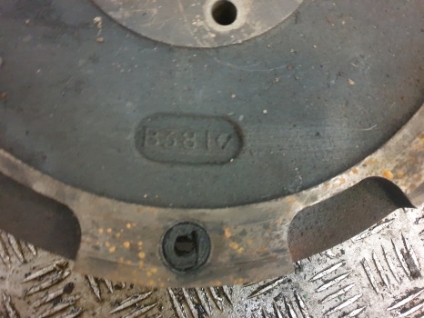 Massey Ferguson 50b Engine Flywheel 31215680 - Volante de inercia: foto 3 Massey Ferguson 50b Engine Flywheel 31215680 - Volante de inercia: foto 3