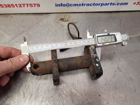 Massey Ferguson 5450 Levelling Box Clevis Pin Kit 4313492m1, 3792034m1 - Suspensión: foto 3 Massey Ferguson 5450 Levelling Box Clevis Pin Kit 4313492m1, 3792034m1 - Suspensión: foto 3