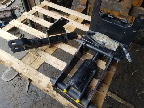 New Holland Case Td5, Td, Farmall, Jx Ser Dromone Pick Up Hitch Complete P57828 - Acoplamiento rápido para Tractor: foto 1 New Holland Case Td5, Td, Farmall, Jx Ser Dromone Pick Up Hitch Complete P57828 - Acoplamiento rápido para Tractor: foto 1