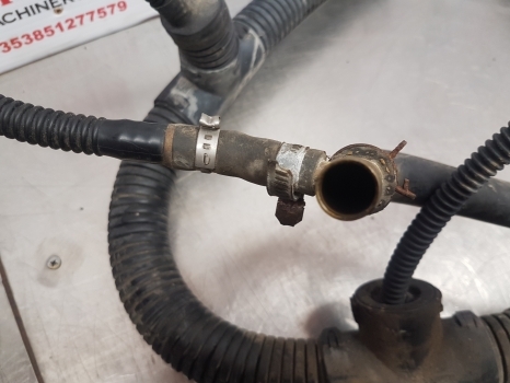 New Holland T7.200, T7.170, T7.185, Case Puma, Adblue Conduit Assy 84180432 - Silenciador/ Sistema de escape para Tractor: foto 4 New Holland T7.200, T7.170, T7.185, Case Puma, Adblue Conduit Assy 84180432 - Silenciador/ Sistema de escape para Tractor: foto 4