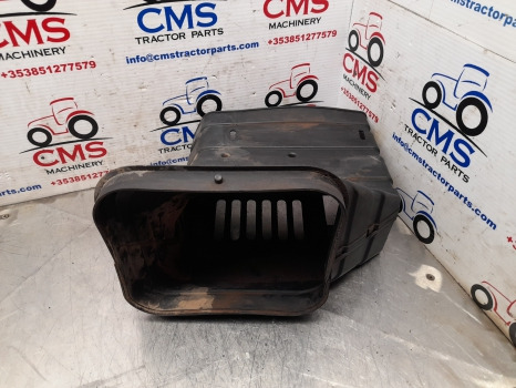 New Holland T7030, T7, Case Puma Air Intake Duct 87392872 - Sistema de admisión de aire: foto 3 New Holland T7030, T7, Case Puma Air Intake Duct 87392872 - Sistema de admisión de aire: foto 3