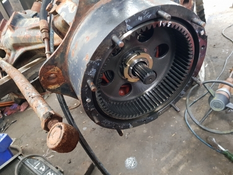 Same Lamborghini R955, R784 Front Axle Nt 169/171 4310.0, 226.4333.0, 178.4313.0 - Eje delantero para Tractor: foto 2 Same Lamborghini R955, R784 Front Axle Nt 169/171 4310.0, 226.4333.0, 178.4313.0 - Eje delantero para Tractor: foto 2
