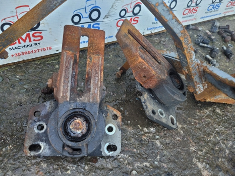 Valtra S374 Front Mudguard Bracket Kit 3909406m91, 3909405m91 - Guardabarros: foto 4 Valtra S374 Front Mudguard Bracket Kit 3909406m91, 3909405m91 - Guardabarros: foto 4