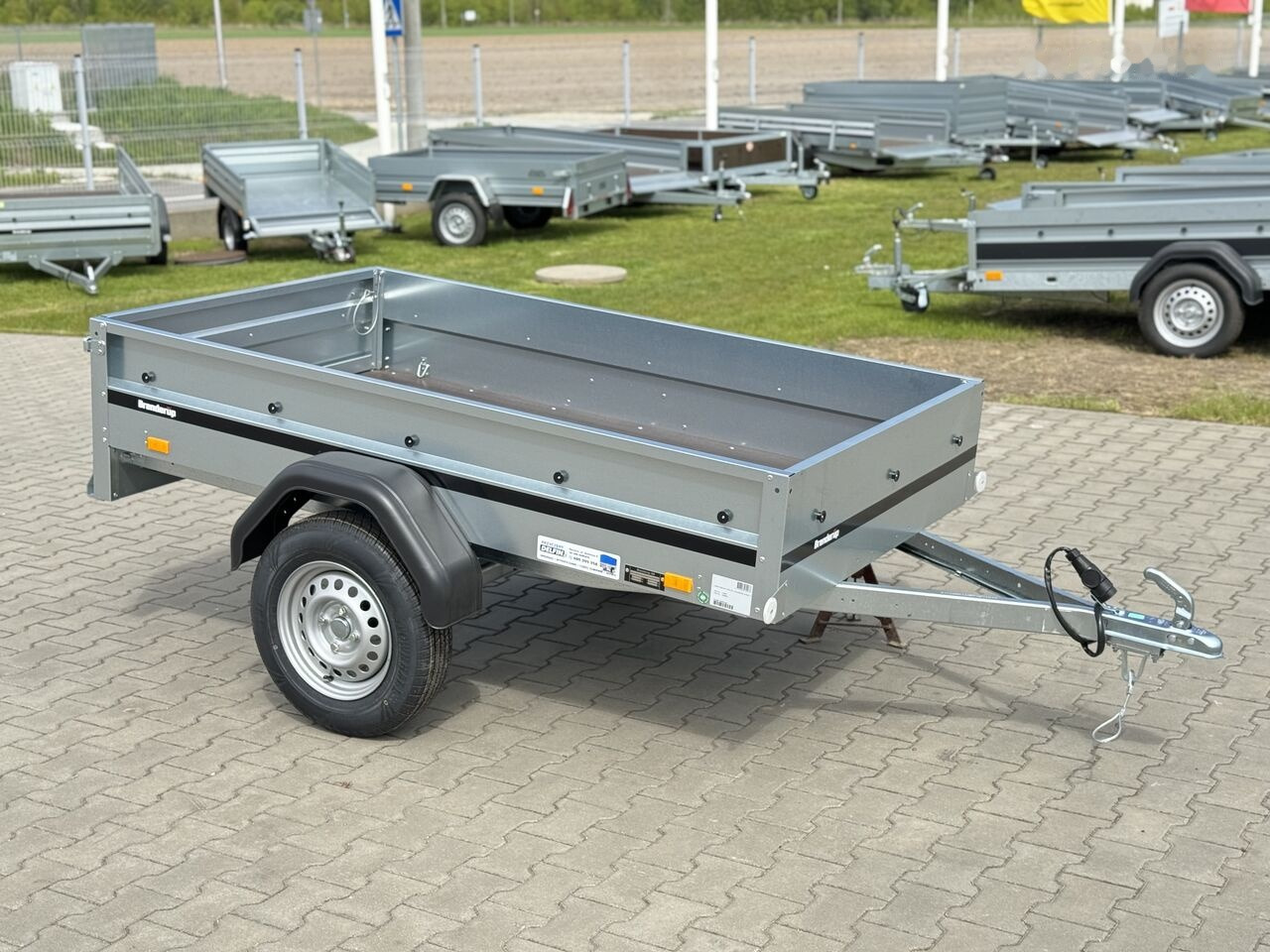 Remolque de coche nuevo Brenderup 1203SUB750 lekka skrzyniowa 1 oś 750 kg | 204 x 116 cm | 2460 zł: foto 1