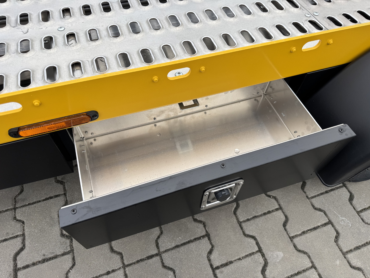 Remolque portavehículos nuevo Lorries PLAXX27-4520 – laweta aluminiowa 2,7T: foto 20