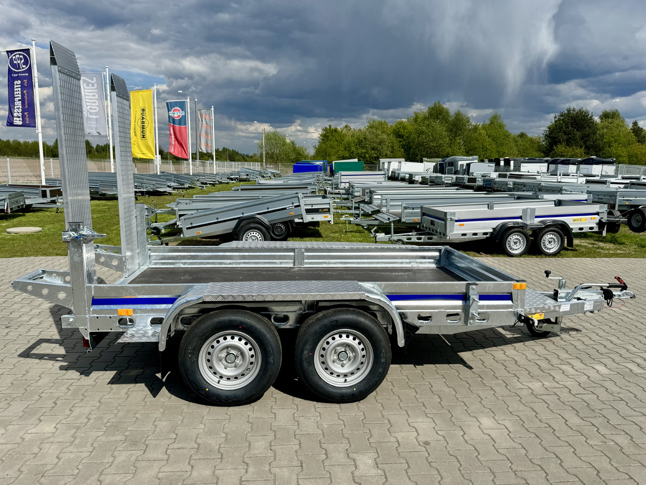 Remolque porta maquinaria nuevo Wiola B2730 GVW 2700 kg machine transporter mini excavator 292x142 cm: foto 23 Remolque porta maquinaria nuevo Wiola B2730 GVW 2700 kg machine transporter mini excavator 292x142 cm: foto 23