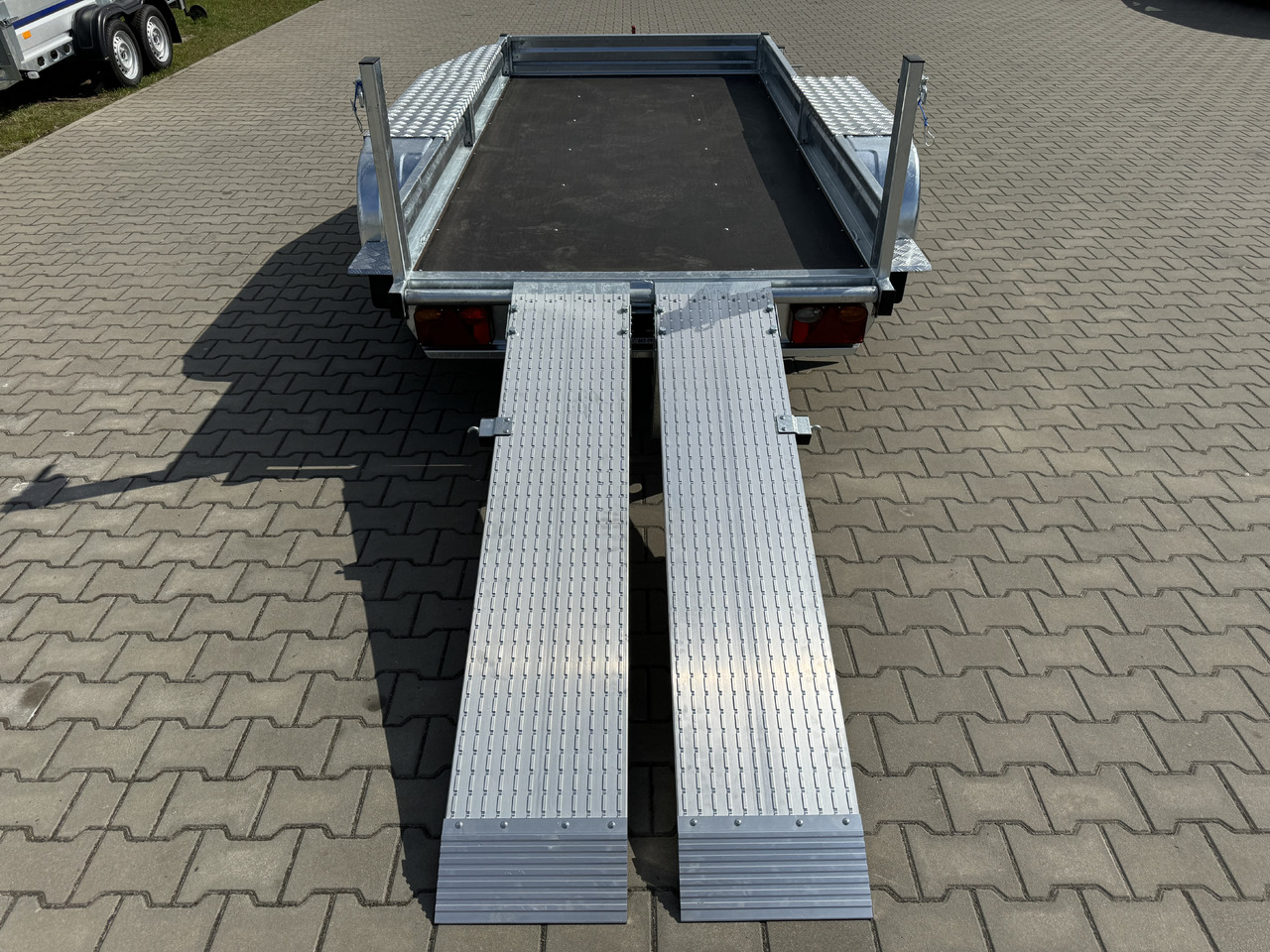 Remolque porta maquinaria nuevo Wiola B2730 GVW 2700 kg machine transporter mini excavator 292x142 cm: foto 18 Remolque porta maquinaria nuevo Wiola B2730 GVW 2700 kg machine transporter mini excavator 292x142 cm: foto 18