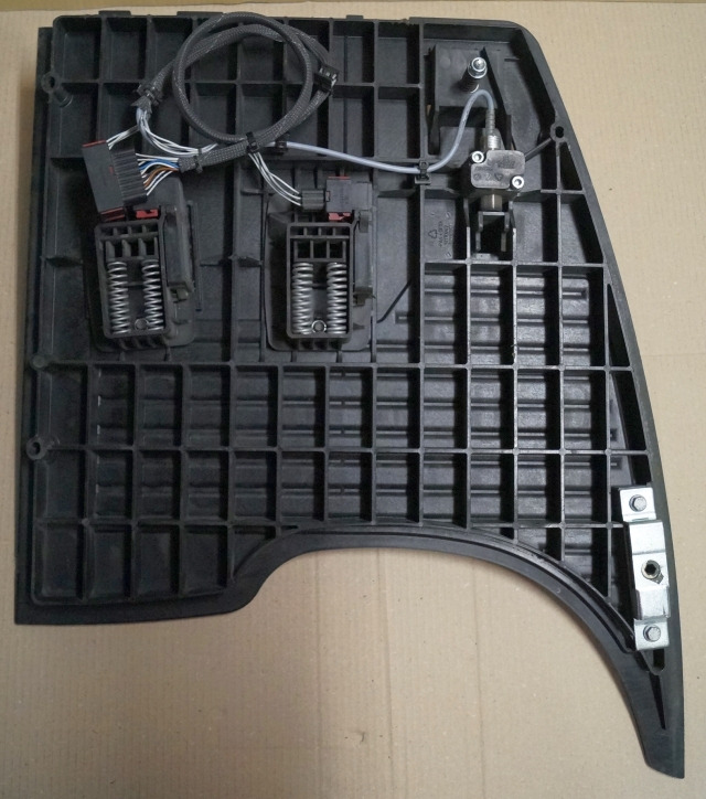 Jungheinrich 51189782 | Vloerplaat Floorplate ETV from Year 2011 Driving pedal 5 Vloerplaat Floorplate ETV from Year 2011 Driving pedal 51443197 Brake pedal 51198398 Kill switch 51188550 kabel 51178968 - Bastidor/ Chasis para Equipo de manutención: foto 2 Jungheinrich 51189782 | Vloerplaat Floorplate ETV from Year 2011 Driving pedal 5 Vloerplaat Floorplate ETV from Year 2011 Driving pedal 51443197 Brake pedal 51198398 Kill switch 51188550 kabel 51178968 - Bastidor/ Chasis para Equipo de manutención: foto 2