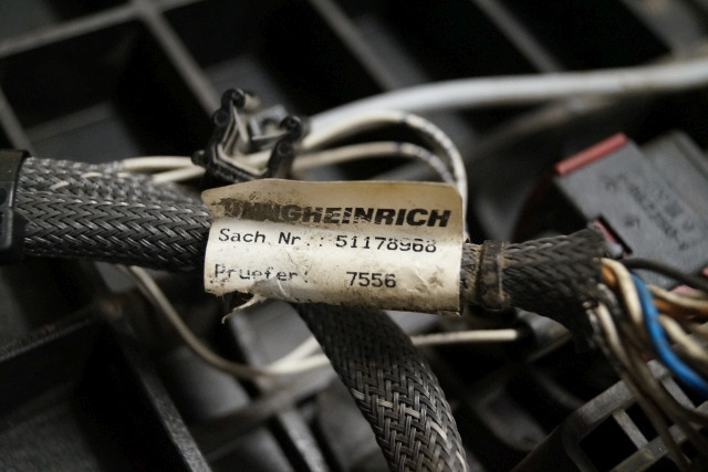 Jungheinrich 51189782 | Vloerplaat Floorplate ETV from Year 2011 Driving pedal 5 Vloerplaat Floorplate ETV from Year 2011 Driving pedal 51443197 Brake pedal 51198398 Kill switch 51188550 kabel 51178968 - Bastidor/ Chasis para Equipo de manutención: foto 3 Jungheinrich 51189782 | Vloerplaat Floorplate ETV from Year 2011 Driving pedal 5 Vloerplaat Floorplate ETV from Year 2011 Driving pedal 51443197 Brake pedal 51198398 Kill switch 51188550 kabel 51178968 - Bastidor/ Chasis para Equipo de manutención: foto 3