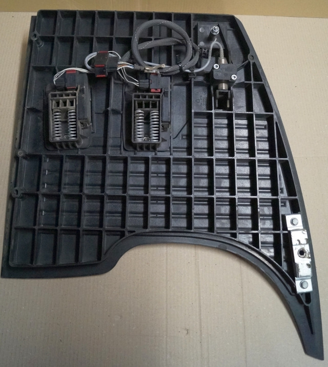 Jungheinrich 51189782 | Vloerplaat Floorplate ETV from Year 2011 Driving pedal 5 Vloerplaat Floorplate ETV from Year 2011 Driving pedal 51443197 Brake pedal 51198398 Kill switch 51188550 kabel 51178968 - Bastidor/ Chasis para Equipo de manutención: foto 2 Jungheinrich 51189782 | Vloerplaat Floorplate ETV from Year 2011 Driving pedal 5 Vloerplaat Floorplate ETV from Year 2011 Driving pedal 51443197 Brake pedal 51198398 Kill switch 51188550 kabel 51178968 - Bastidor/ Chasis para Equipo de manutención: foto 2