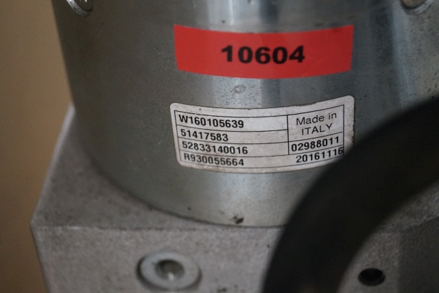 Jungheinrich 51417583 | Pumpmotor with tank and valve block 24V 2,2KW code R9320 Pumpmotor with tank and valve block 24V 2,2KW code R932010341 for EJD220 year 2016 - Bomba hidráulica para Equipo de manutención: foto 2 Jungheinrich 51417583 | Pumpmotor with tank and valve block 24V 2,2KW code R9320 Pumpmotor with tank and valve block 24V 2,2KW code R932010341 for EJD220 year 2016 - Bomba hidráulica para Equipo de manutención: foto 2