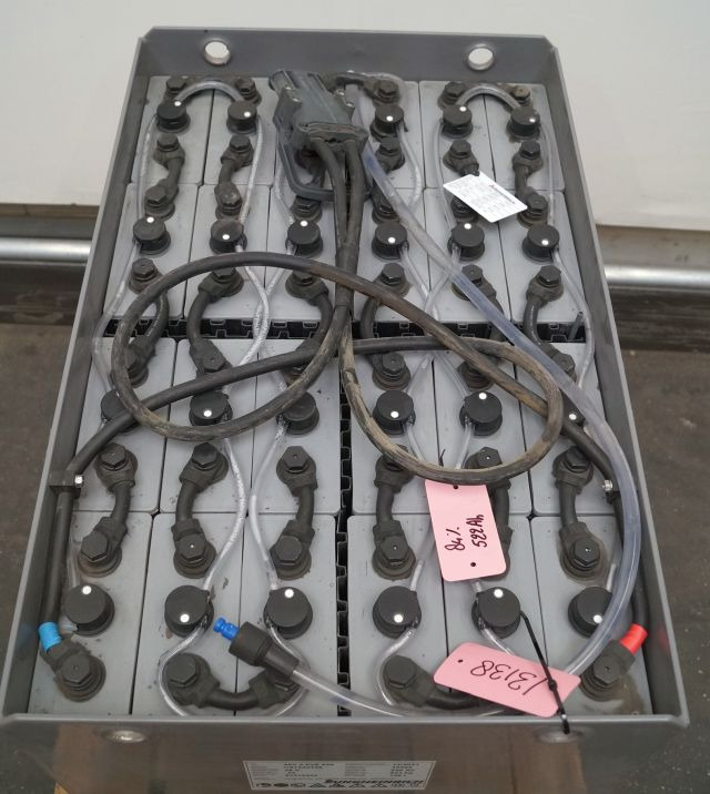Jungheinrich unknown | Battery 48V620Ah 48 4PZS620 year 4/2021 933 kg dimension Battery 48V620Ah 48 4PZS620 year 4/2021 933 kg dimensions 83,5x52,5x78,5cm sn. C8122448 - Acumulador para Equipo de manutención: foto 2 Jungheinrich unknown | Battery 48V620Ah 48 4PZS620 year 4/2021 933 kg dimension Battery 48V620Ah 48 4PZS620 year 4/2021 933 kg dimensions 83,5x52,5x78,5cm sn. C8122448 - Acumulador para Equipo de manutención: foto 2