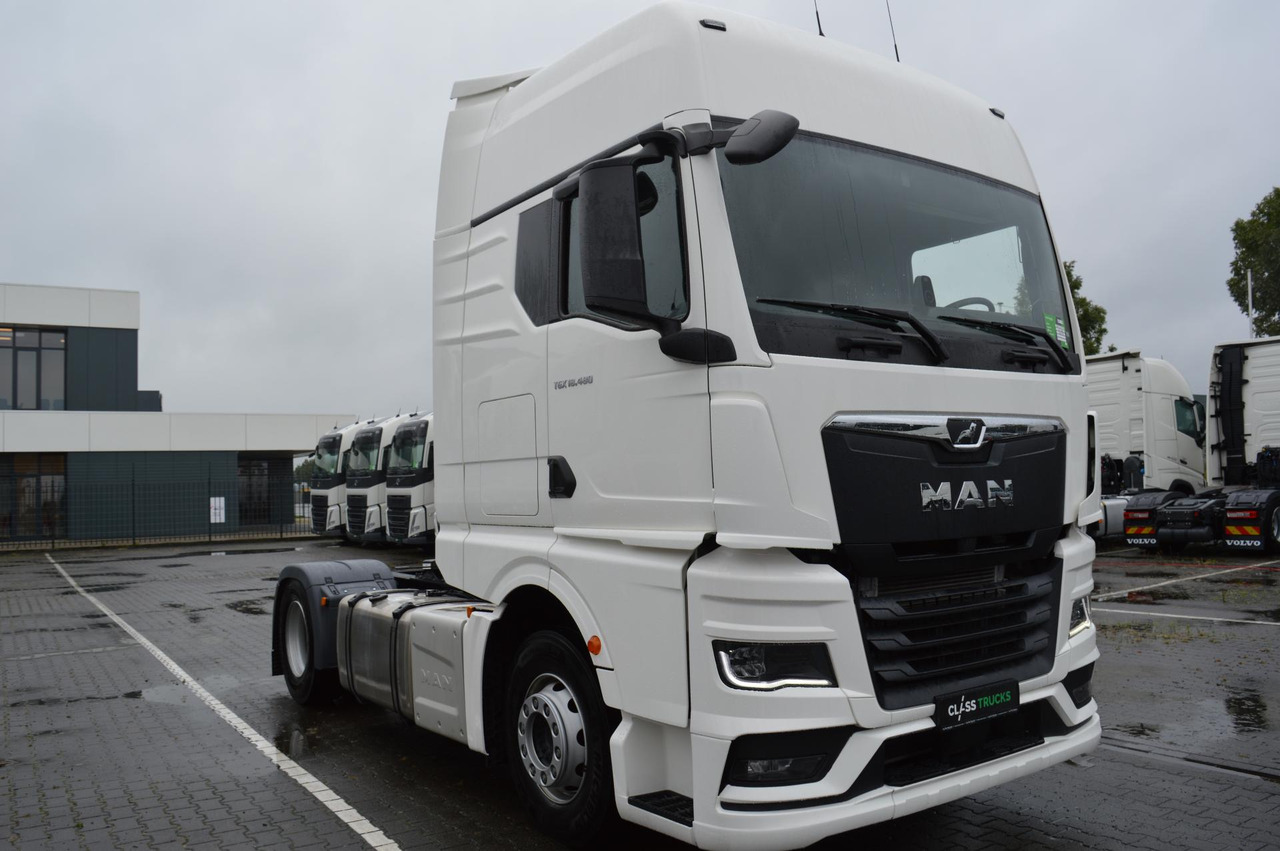 MAN TGX 18.480 GX - Cabeza tractora: foto 3 MAN TGX 18.480 GX - Cabeza tractora: foto 3
