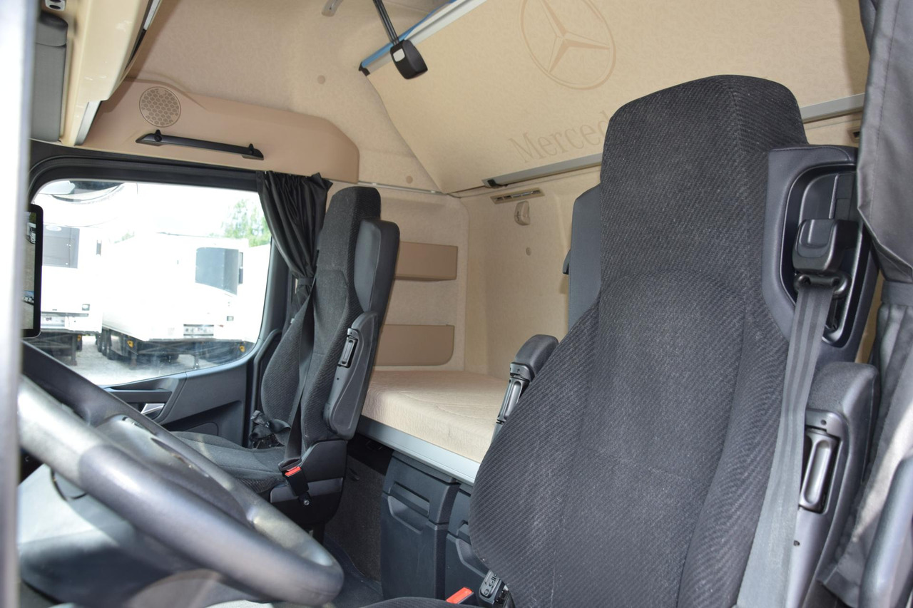 Cabeza tractora Mercedes-Benz Actros 5 1845 BigSpace: foto 9