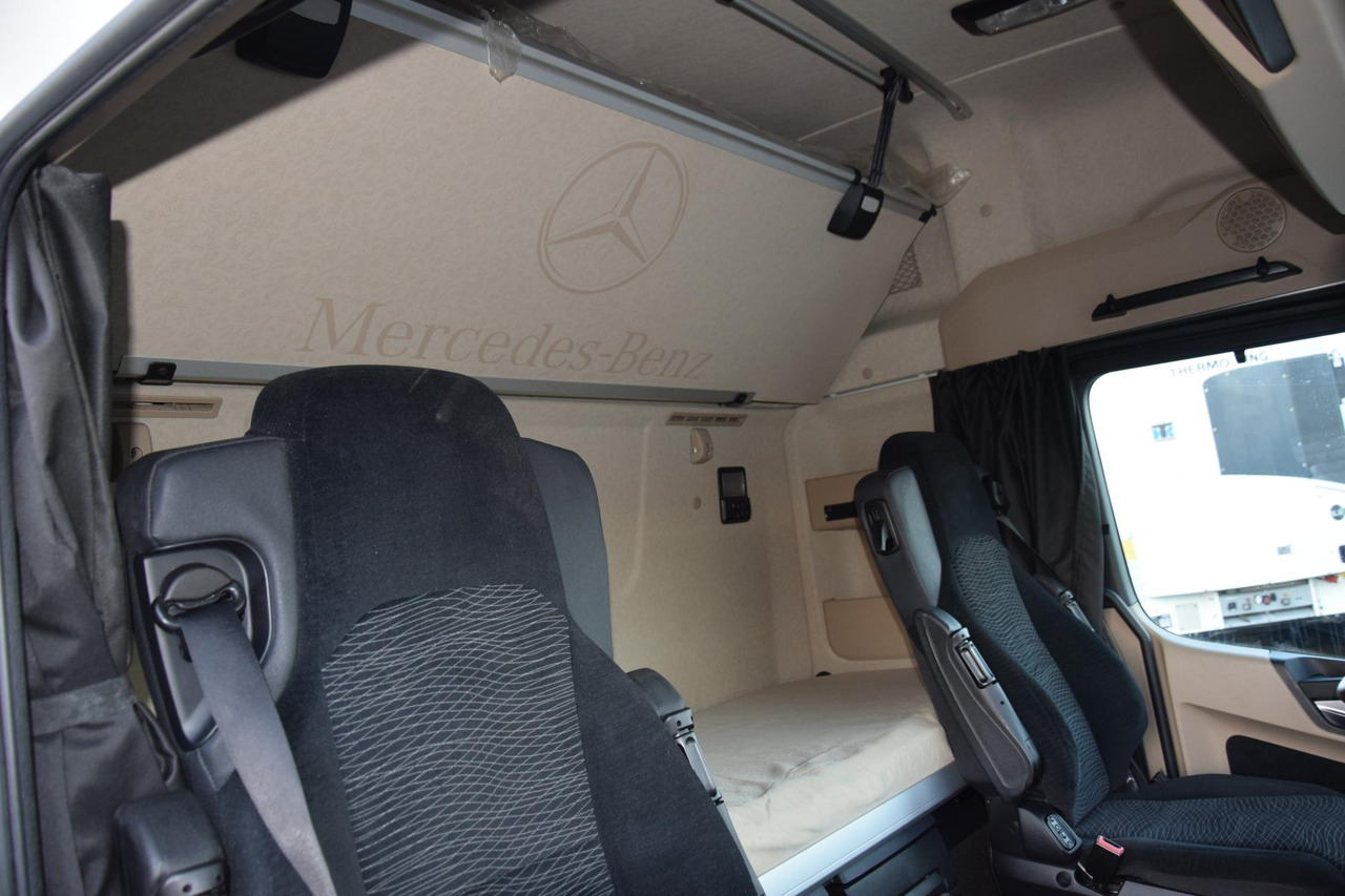 Cabeza tractora Mercedes-Benz Actros 5 1845 BigSpace: foto 12 Cabeza tractora Mercedes-Benz Actros 5 1845 BigSpace: foto 12