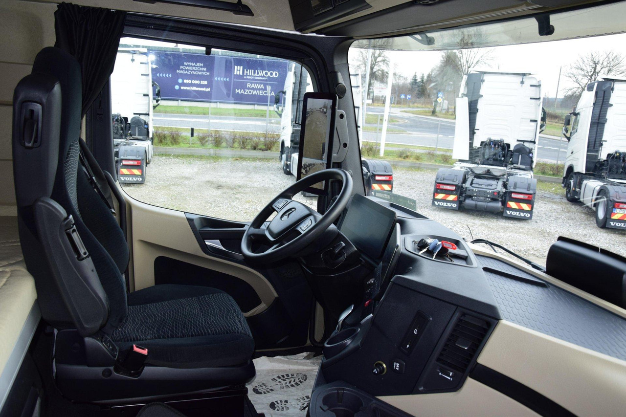 Cabeza tractora Mercedes-Benz Actros 5 1845 BigSpace: foto 15