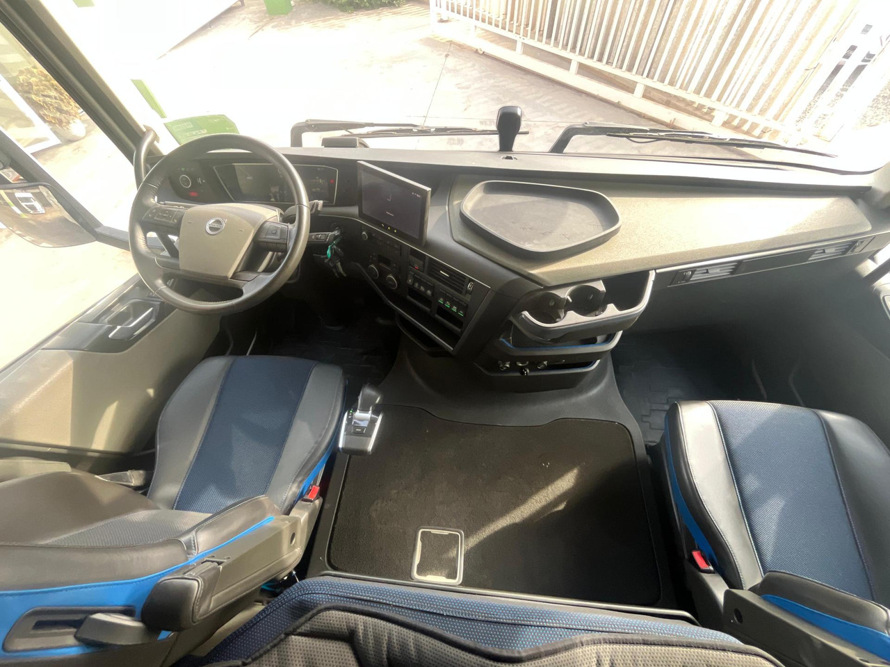 Cabeza tractora Volvo FH 460 Globetrotter XL i-Save: foto 7