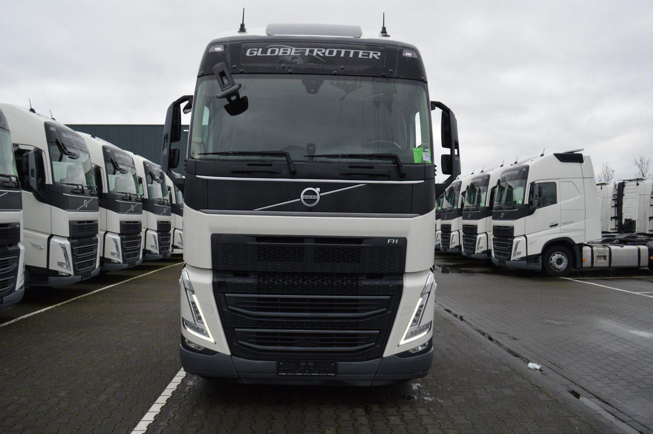 Volvo FH 460 Globetrotter XL i-Save - Cabeza tractora: foto 2 Volvo FH 460 Globetrotter XL i-Save - Cabeza tractora: foto 2