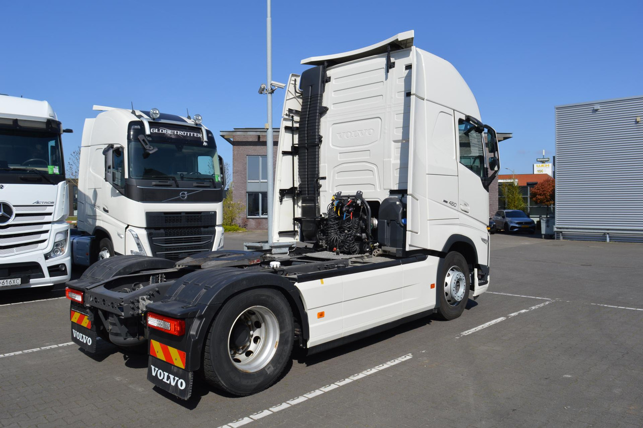 Volvo FH 460 Globetrotter XL i-Save Side Skirts - Cabeza tractora: foto 4 Volvo FH 460 Globetrotter XL i-Save Side Skirts - Cabeza tractora: foto 4