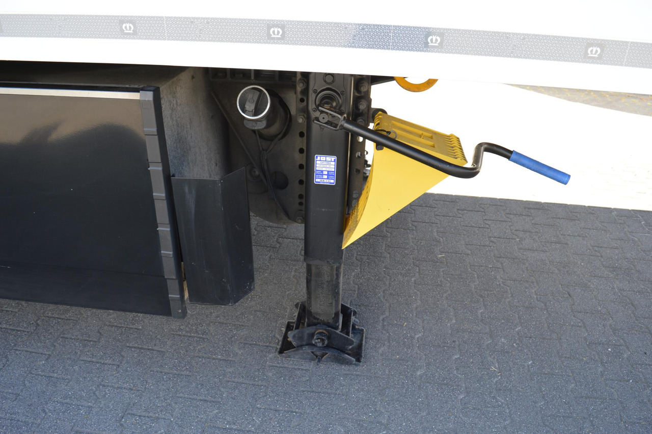 Krone SDR Cool Liner FP 60 ThermoKing SLXi 300 - Semirremolque frigorífico: foto 4 Krone SDR Cool Liner FP 60 ThermoKing SLXi 300 - Semirremolque frigorífico: foto 4