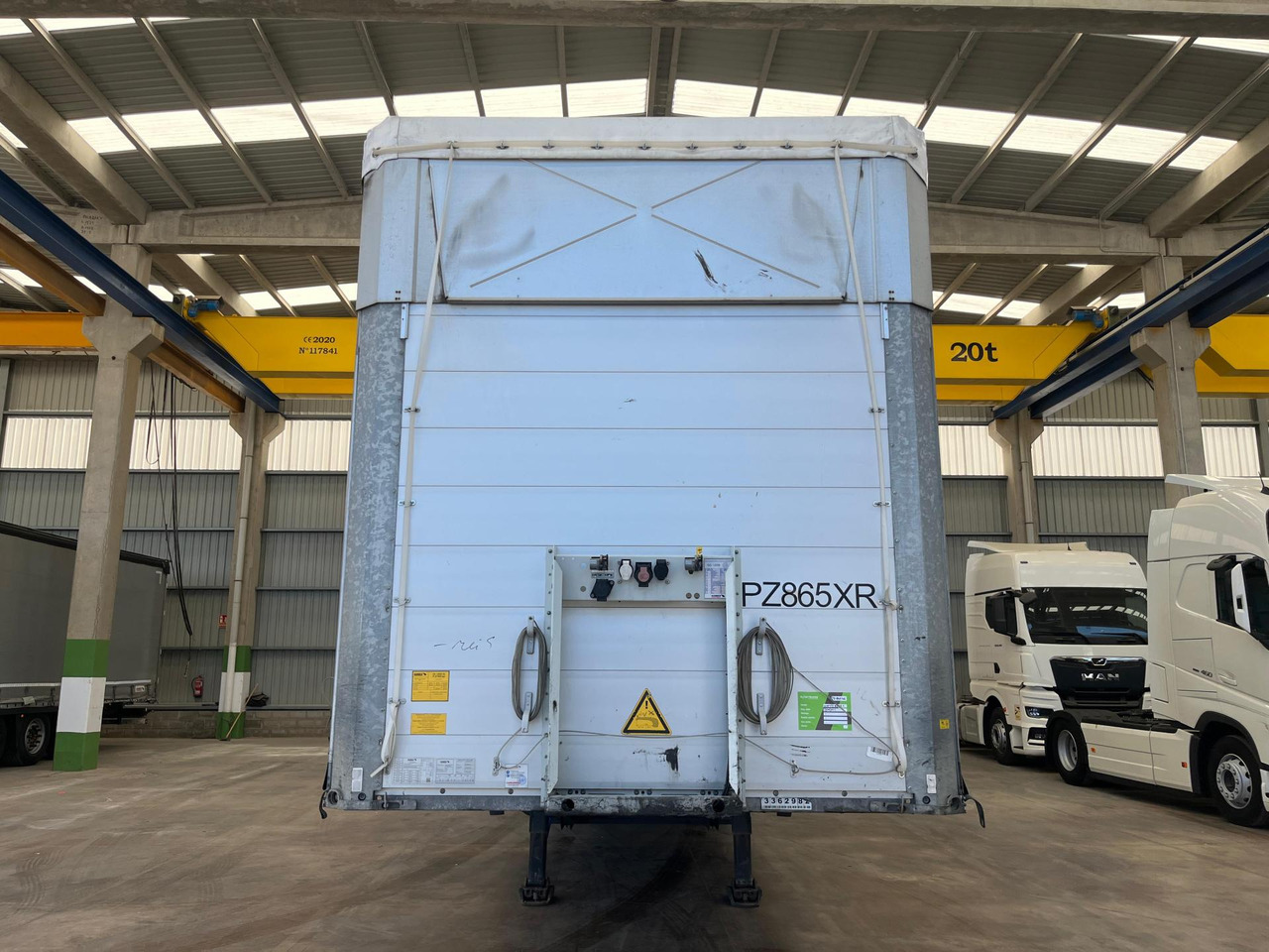 Schmitz Cargobull SCS24/L Varios - Semirremolque lona: foto 3 Schmitz Cargobull SCS24/L Varios - Semirremolque lona: foto 3