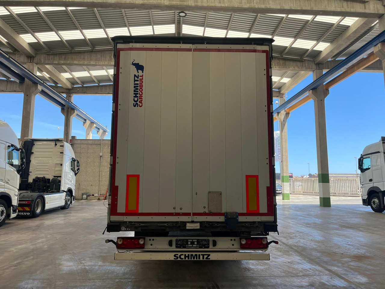 Schmitz Cargobull SCS24/L Varios - Semirremolque lona: foto 4 Schmitz Cargobull SCS24/L Varios - Semirremolque lona: foto 4