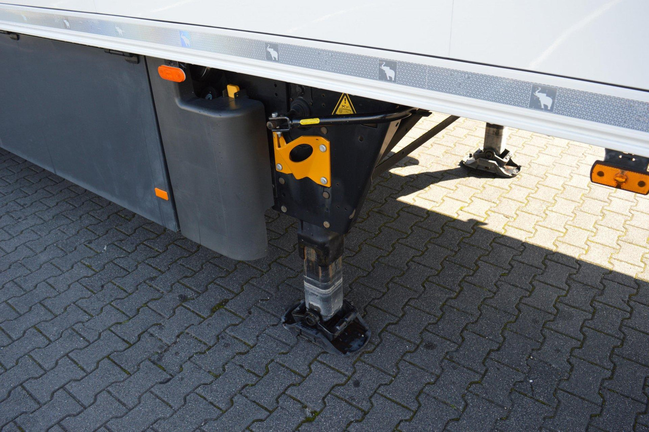 Schmitz Cargobull SKO FP 45 ThermoKing SLXi 300 - Semirremolque frigorífico: foto 4 Schmitz Cargobull SKO FP 45 ThermoKing SLXi 300 - Semirremolque frigorífico: foto 4