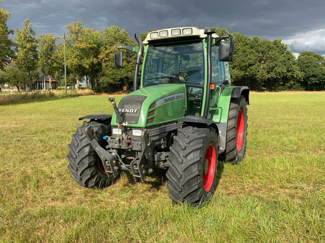 Fendt FARMER 309 CI - Tractor: foto 2 Fendt FARMER 309 CI - Tractor: foto 2
