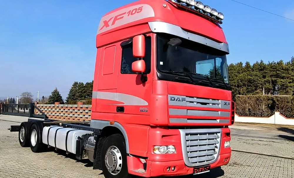 DAF XF510 /SKRĘTNA PODNOSZONA OŚ/6X2 - Camión chasis: foto 1 DAF XF510 /SKRĘTNA PODNOSZONA OŚ/6X2 - Camión chasis: foto 1