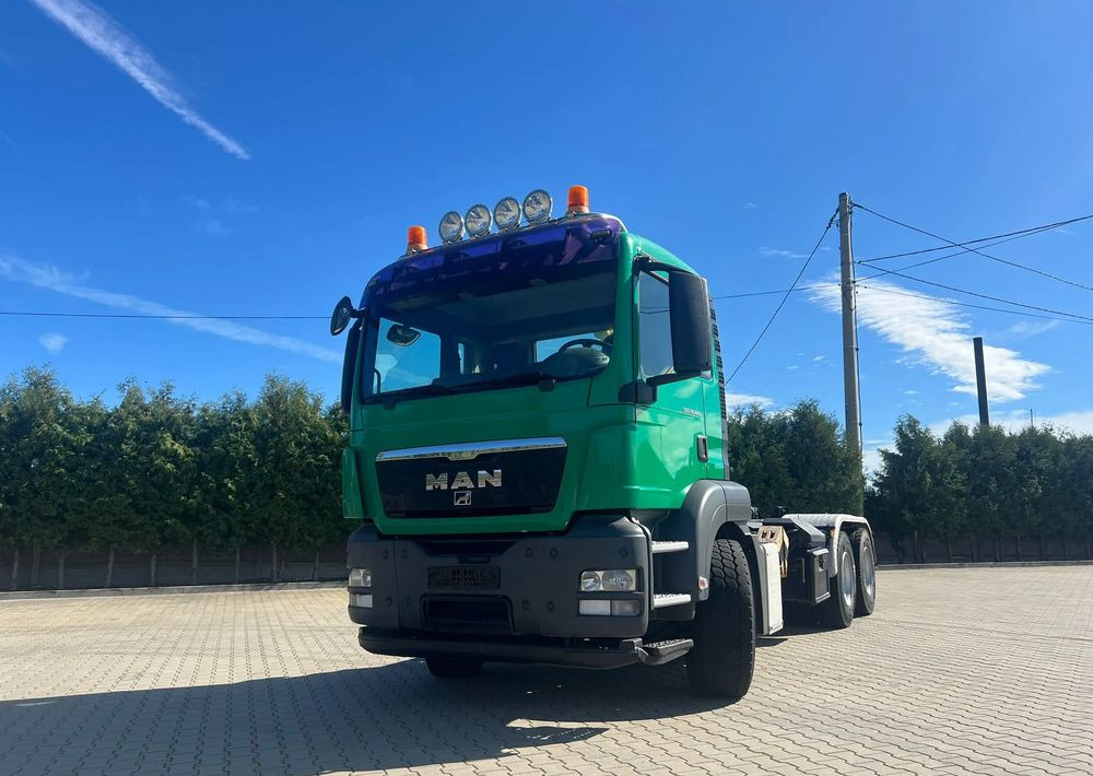 MAN TGS 26.440 | Hakowiec Meiller| 6x4 | 440 KM | przód resor, tył pneumatyczne |Belka ostrzegawcza (koguty) - Camión multibasculante: foto 1 MAN TGS 26.440 | Hakowiec Meiller| 6x4 | 440 KM | przód resor, tył pneumatyczne |Belka ostrzegawcza (koguty) - Camión multibasculante: foto 1