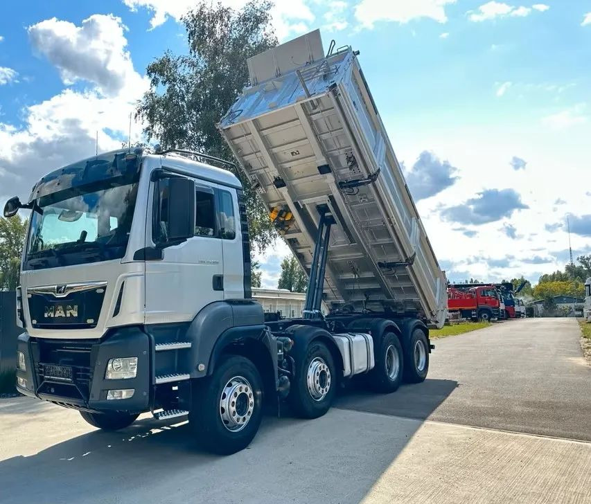 MAN TGS 41.500 8x4 – wywrotka 3-stronna MEILLER + Bordmatic +Retarder +Euro6 - Camión volquete: foto 1 MAN TGS 41.500 8x4 – wywrotka 3-stronna MEILLER + Bordmatic +Retarder +Euro6 - Camión volquete: foto 1