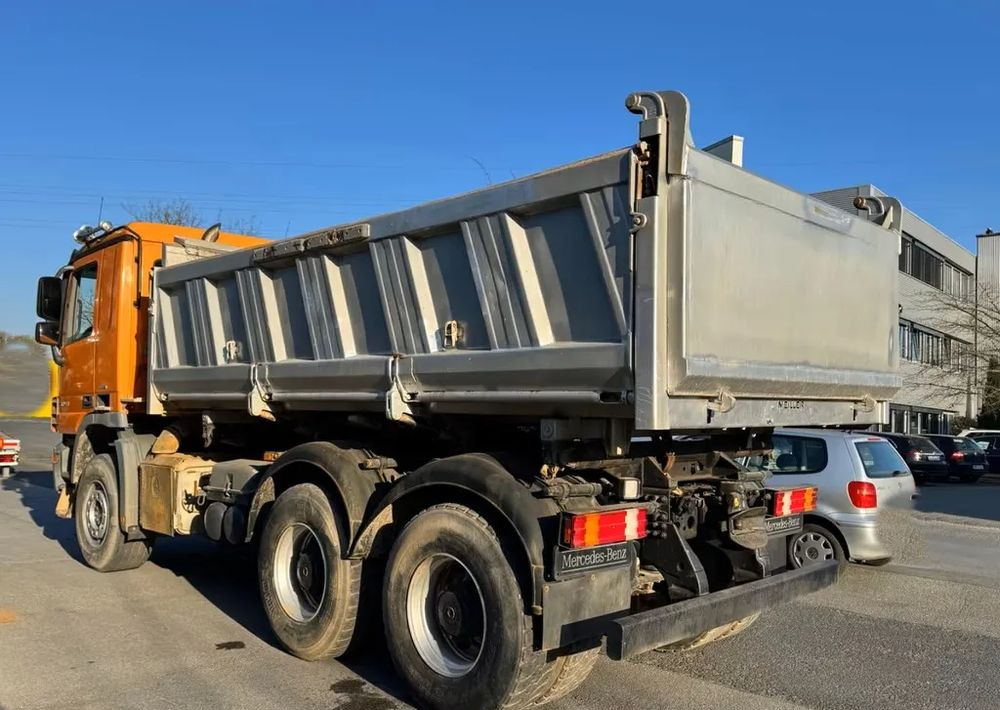 Mercedes-Benz Actros 3346 Kipper 6x4 | 3-stronny wywrot | 455 KM | Automat | Euro 4| Bordmatik|Retarder - Camión volquete: foto 3 Mercedes-Benz Actros 3346 Kipper 6x4 | 3-stronny wywrot | 455 KM | Automat | Euro 4| Bordmatik|Retarder - Camión volquete: foto 3