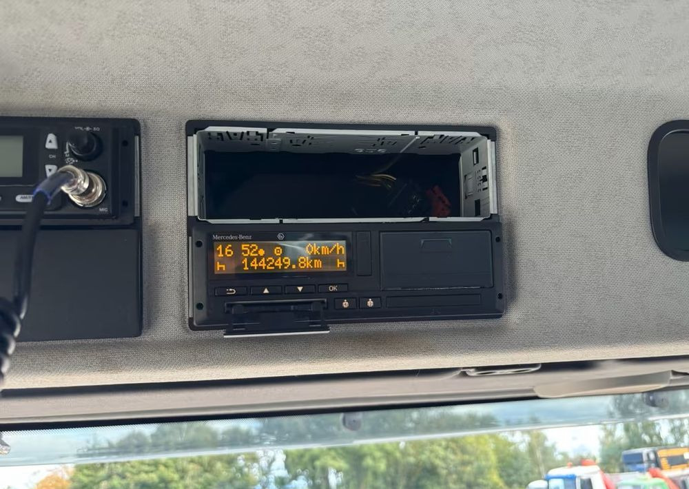 Camión volquete Mercedes-Benz Arocs 4145 AK 8x6 | Wywrotka trójstronna Schmitz Mulde | Klima | Kamera |: foto 14 Camión volquete Mercedes-Benz Arocs 4145 AK 8x6 | Wywrotka trójstronna Schmitz Mulde | Klima | Kamera |: foto 14