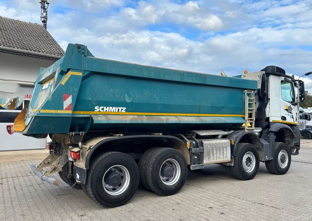 Camión volquete Mercedes-Benz Arocs 4145 AK 8x6 | Wywrotka trójstronna Schmitz Mulde | Klima | Kamera |: foto 7 Camión volquete Mercedes-Benz Arocs 4145 AK 8x6 | Wywrotka trójstronna Schmitz Mulde | Klima | Kamera |: foto 7