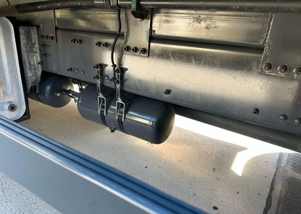 Volvo FM420 6x2 | HDS Atlas AK 186-3 z przestrzenią ładunkową | Euro6 |238 000 km - Camión caja abierta, Camión grúa: foto 3 Volvo FM420 6x2 | HDS Atlas AK 186-3 z przestrzenią ładunkową | Euro6 |238 000 km - Camión caja abierta, Camión grúa: foto 3