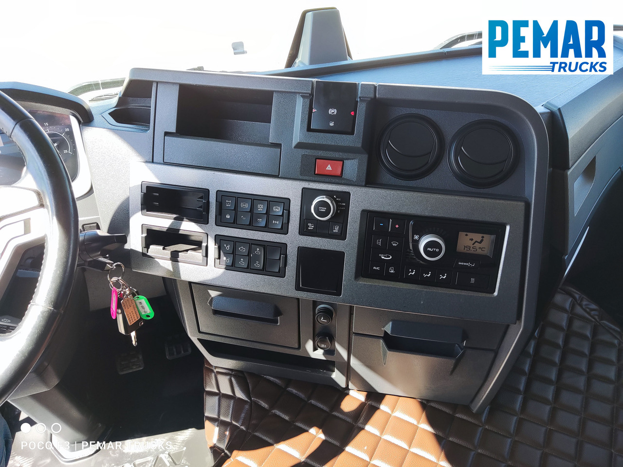 Cabeza tractora RENAULT T 480 COMFORT RETARDER ADR: foto 17