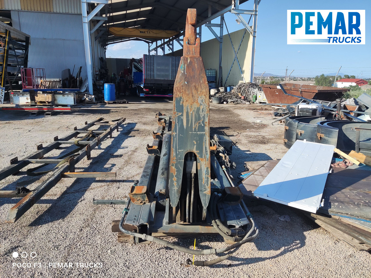 EQUIPOS HIAB MULTILIFT 21T BRAZO ARTICULADO - Herramienta/ Equipo: foto 3 EQUIPOS HIAB MULTILIFT 21T BRAZO ARTICULADO - Herramienta/ Equipo: foto 3