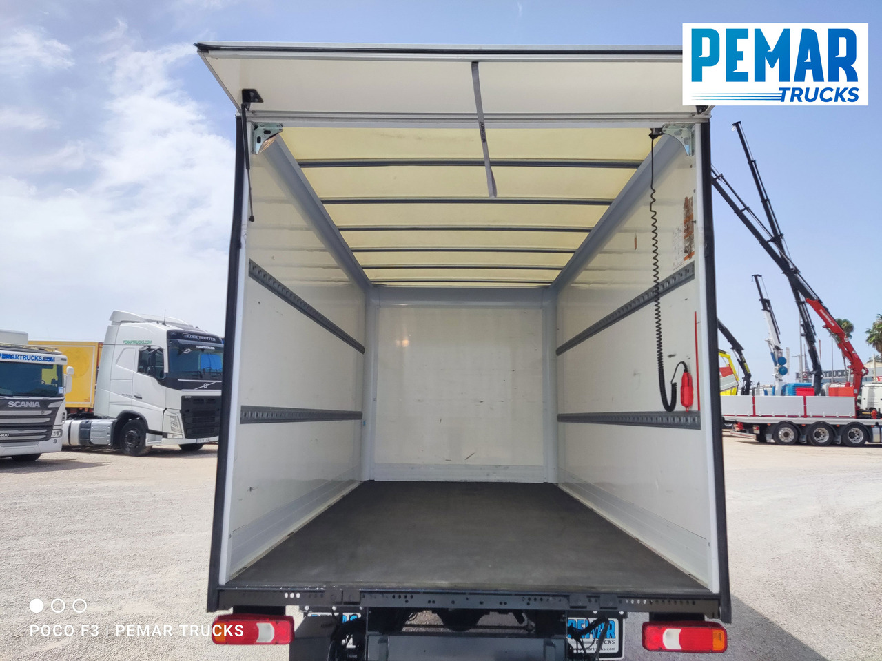 Furgoneta caja cerrada IVECO DAILY 35C16 CAJA CERRADA DOBLE RUEDA: foto 15