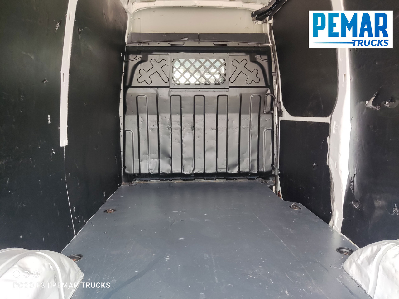 Furgoneta caja cerrada IVECO DAILY 35S13 130 CV FURGONETA L2 H3: foto 18