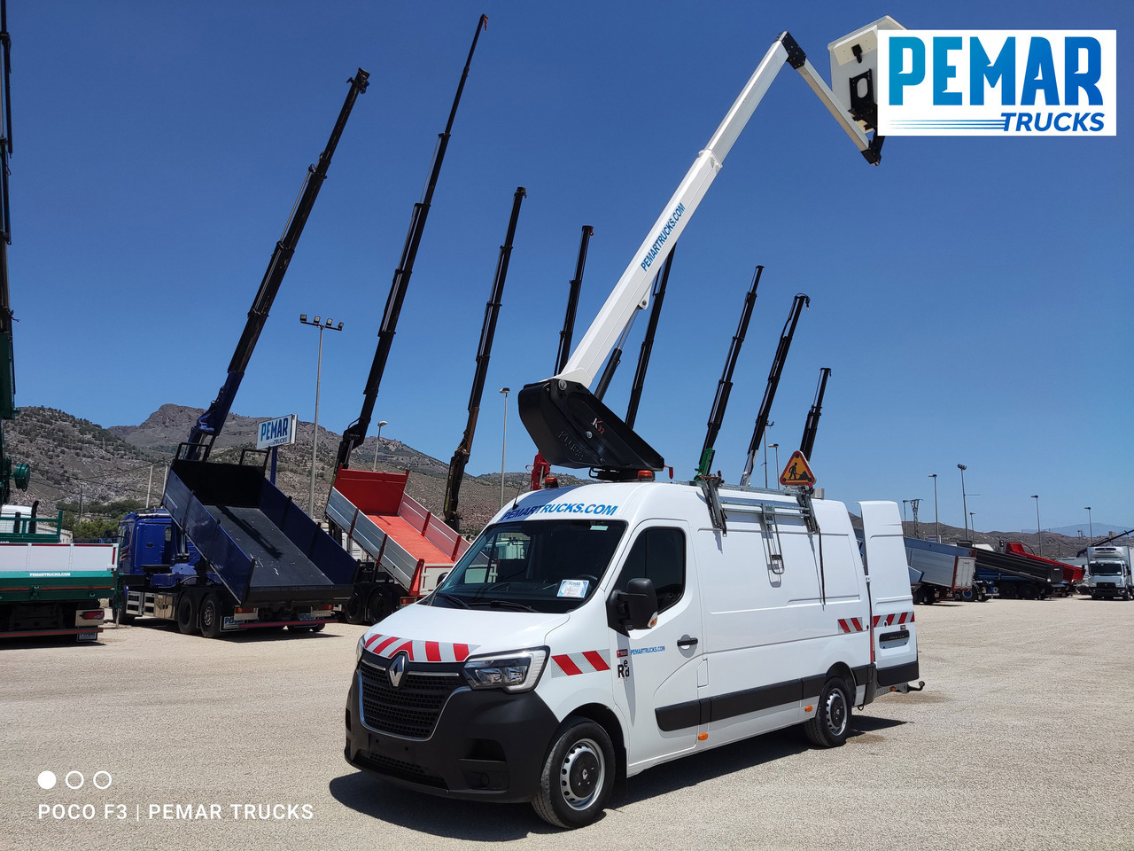 RENAULT MASTER 2.3 DCI CESTA ELEVADORA PORTAPERSONAS 150 CV - Furgoneta de pasajeros: foto 1 RENAULT MASTER 2.3 DCI CESTA ELEVADORA PORTAPERSONAS 150 CV - Furgoneta de pasajeros: foto 1