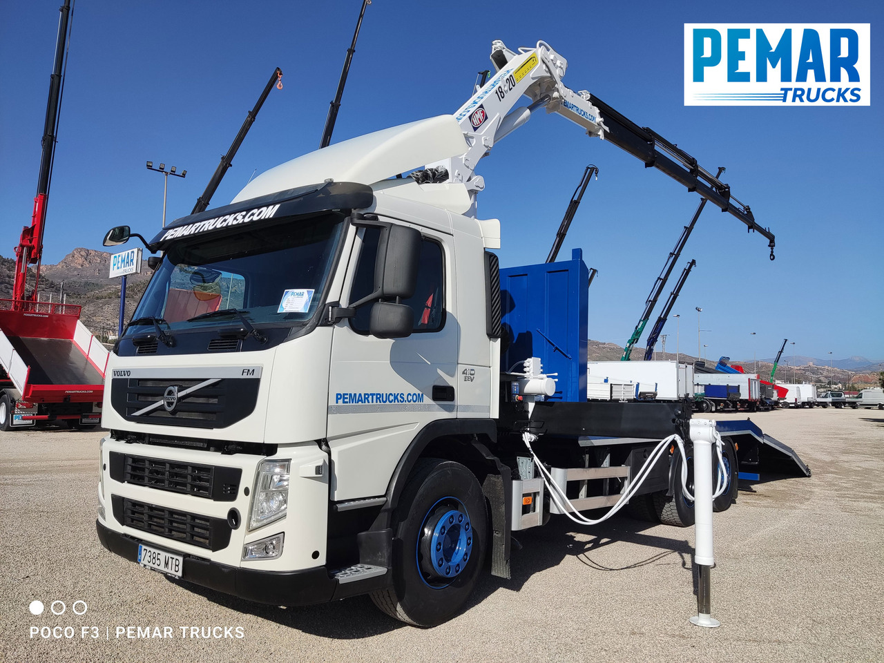 VOLVO FM 410 6X2 GRUA PORTAMAQUINARIA - Camión portavehículos, Camión grúa: foto 1 VOLVO FM 410 6X2 GRUA PORTAMAQUINARIA - Camión portavehículos, Camión grúa: foto 1