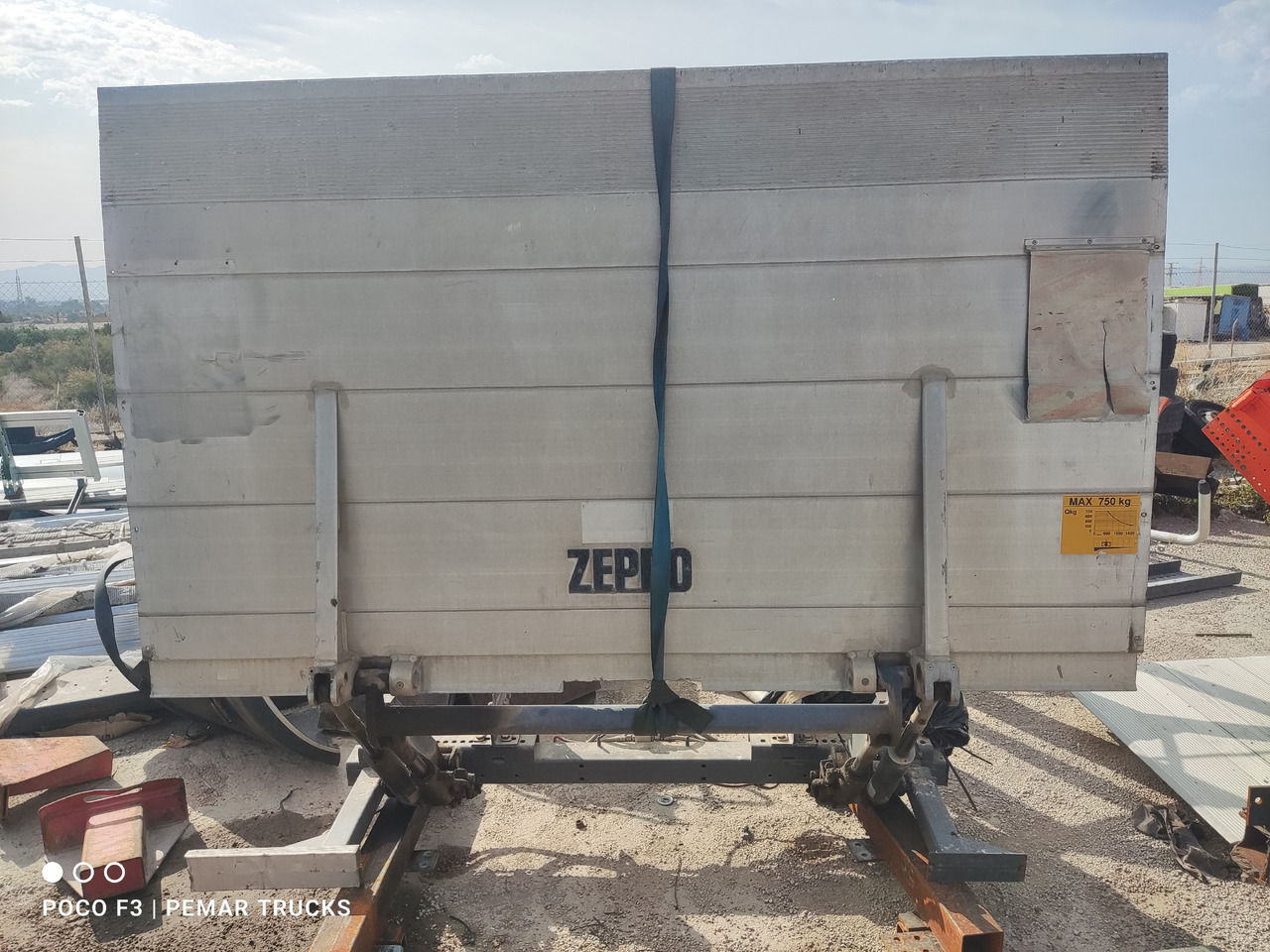 ZEPRO PLATAFORMA ELEVADORA - Trampilla elevadora: foto 1 ZEPRO PLATAFORMA ELEVADORA - Trampilla elevadora: foto 1