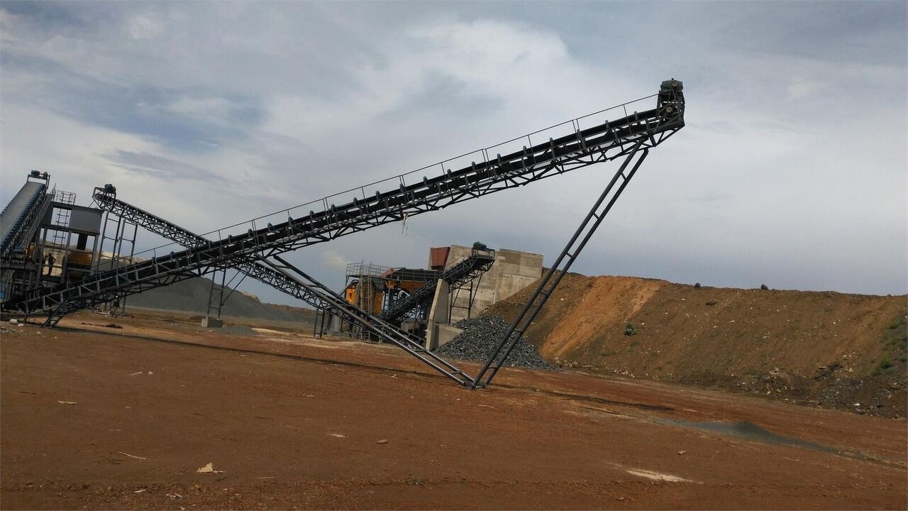 Kinglink 250-300 TPH Stationary Basalt Stone Crushing Plant - Machacadora: foto 4 Kinglink 250-300 TPH Stationary Basalt Stone Crushing Plant - Machacadora: foto 4